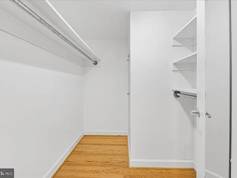 1830 17th St NW #103 — Photo 28