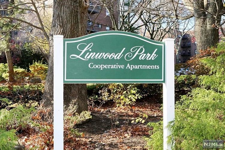 1st image of 420 Park Ave #5A