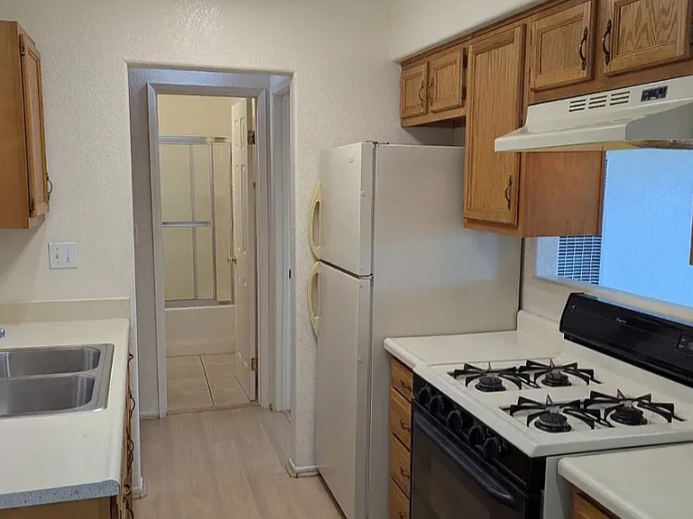 6504 Seville Rd #12 — Photo 4