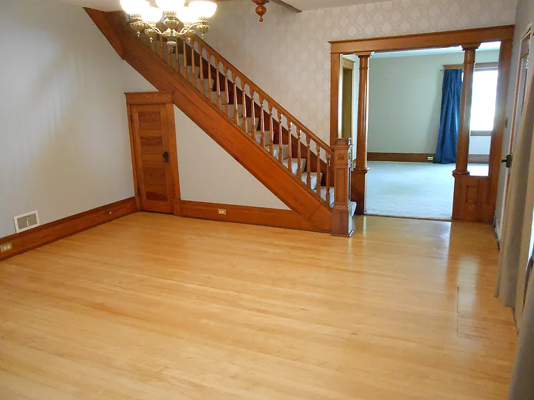 542 Putnam St — Photo 20
