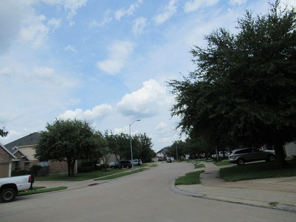 4th image of 7435 Saxon Hill Ln