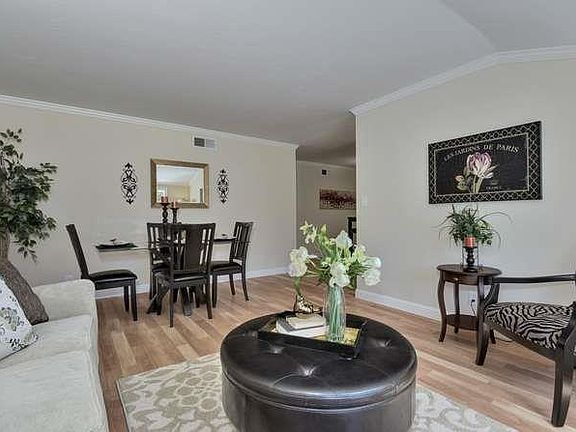 4th image of 991 Starflower Ct