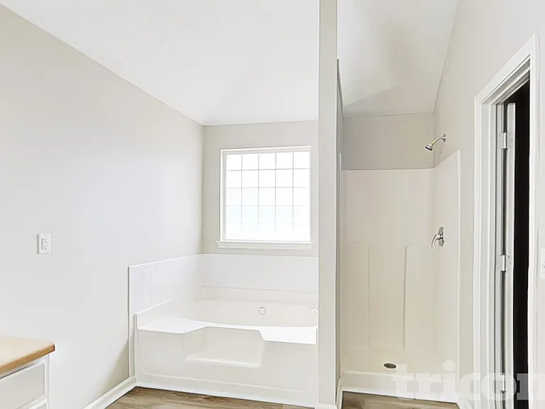 135 Belmont Ter — Photo 10