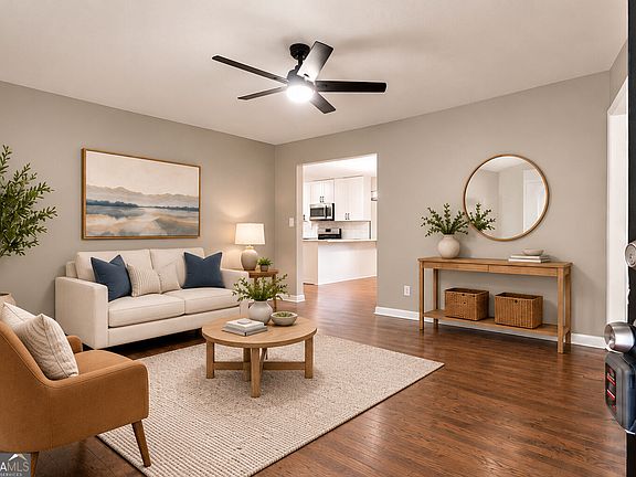 4th image of 2988 Valley Ridge Dr