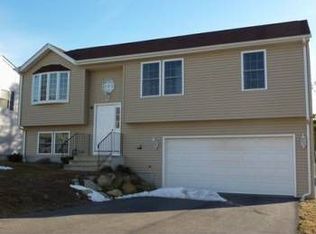 21 Pinewood Ave, Johnston, RI 02919