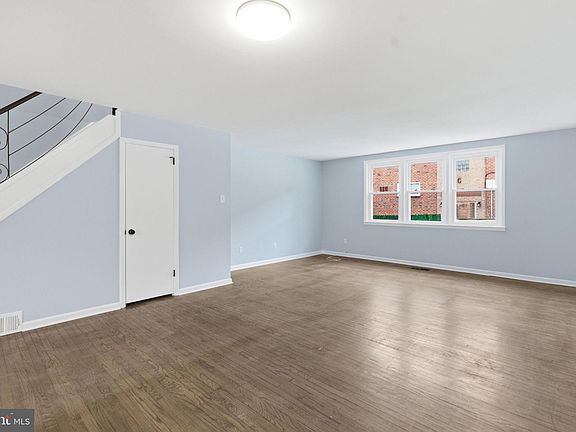 4th image of 2816 Woodbridge Rd