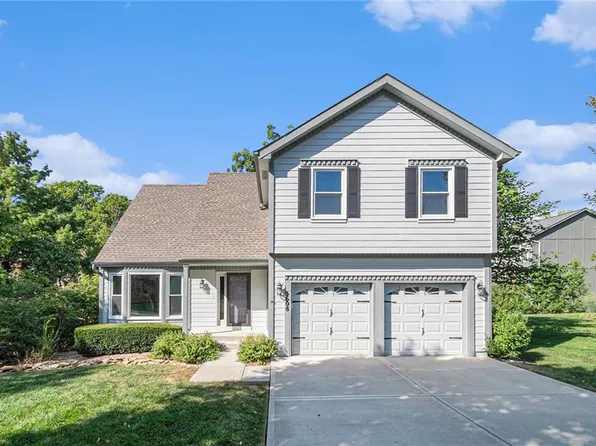 5608 W 157th St, Overland Park, KS 66223