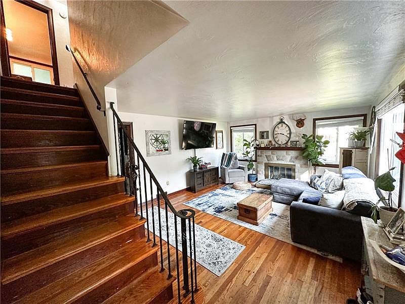 223 Camp Horne Rd, Pittsburgh, PA 15202 Zillow