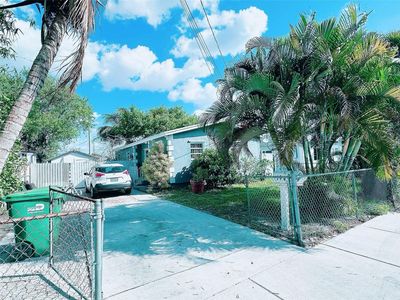 1945 NW 155th St, Miami Gardens, FL, 33054