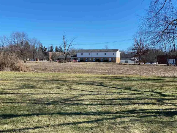 15 Grace Cir, Elkins, WV 26241