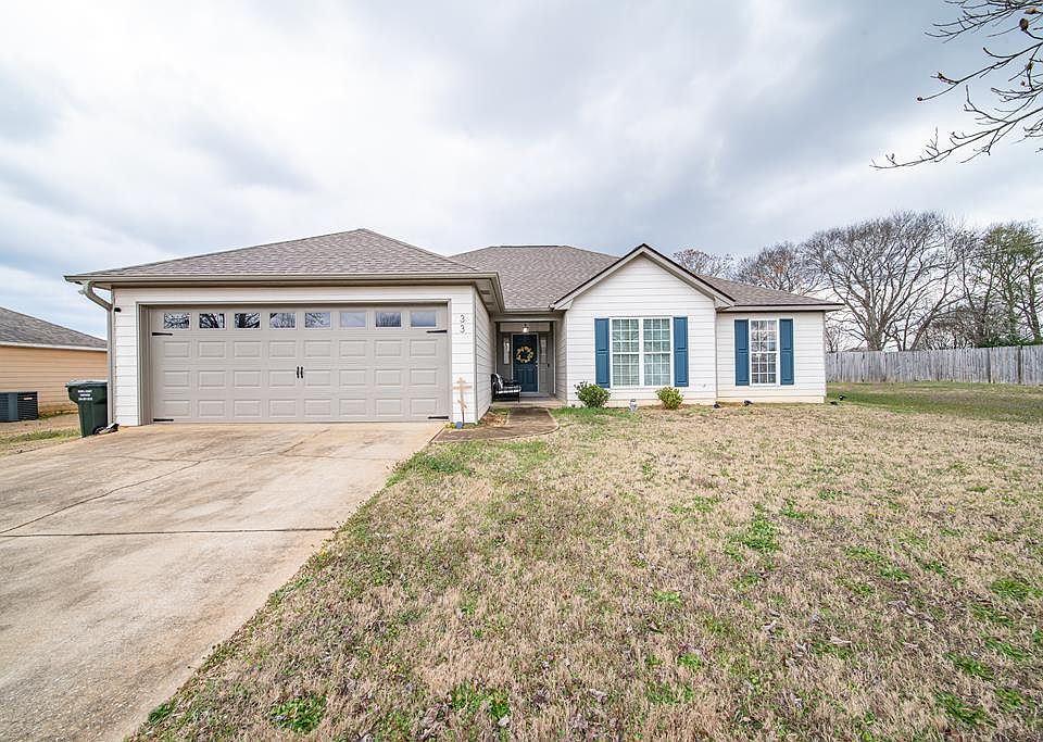 1st image of 33 Honeysuckle Way