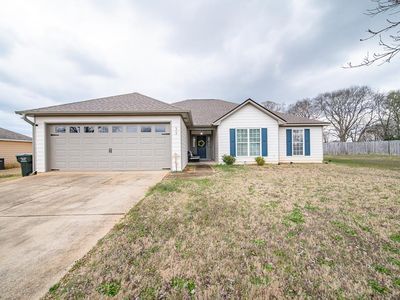 33 Honeysuckle Way, Fort Mitchell, AL, 36856