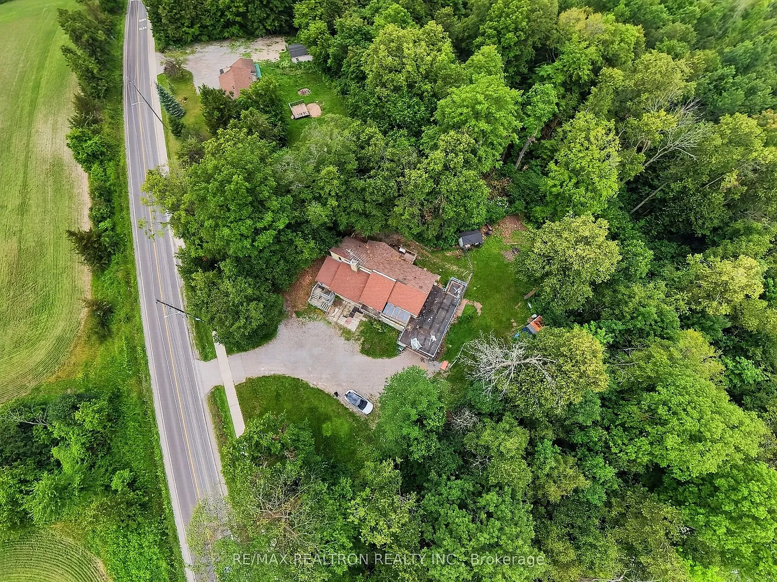3 bed, $2,800 — Photo 1