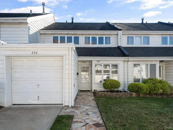 234 Dover Green, Staten Island, NY 10213