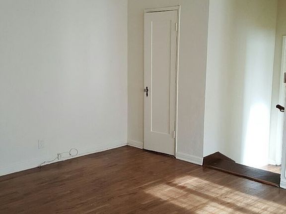 4th image of 315 N Orange Grove Ave APT 1