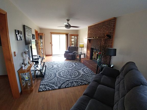 4th image of 748 Magnolia Dr