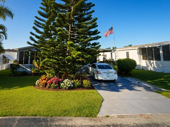 4748 SE Balsawood Terrace, Stuart, FL 34997
