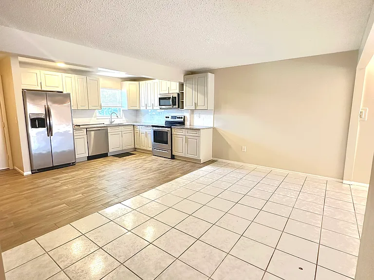 2169 Alicia Dr #A — Photo 11