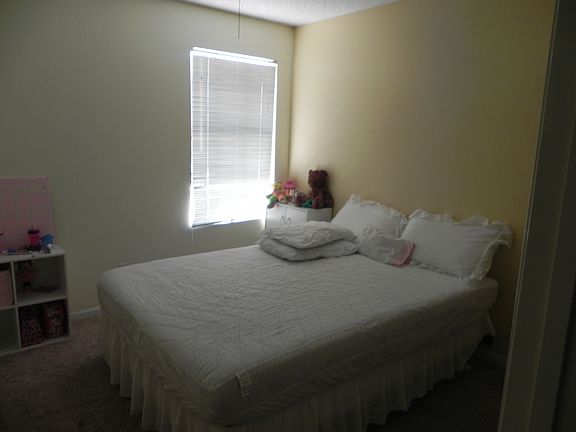 4th image of 733 N Entrada St