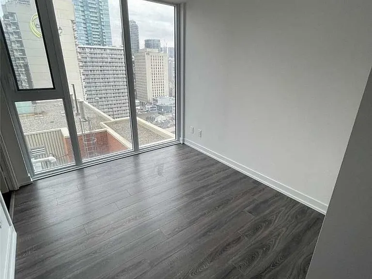 20 Edward St #1615 — Photo 12