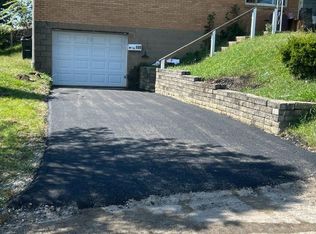 189 Vetter Dr, Pittsburgh, PA 15235