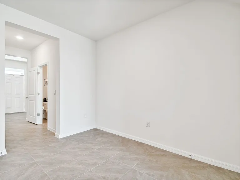 5679 English Oak Ln — Photo 20