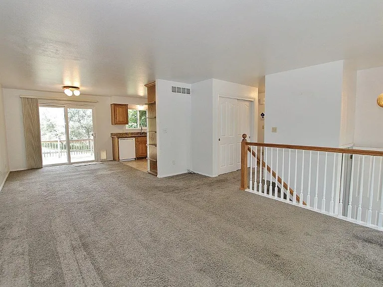 102 View Cir — Photo 4