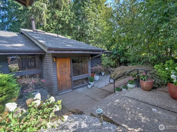 5016 Brassfield Road SE, Olympia, WA 98501