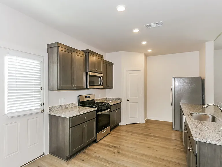 208 Julian Davis Dr — Photo 8