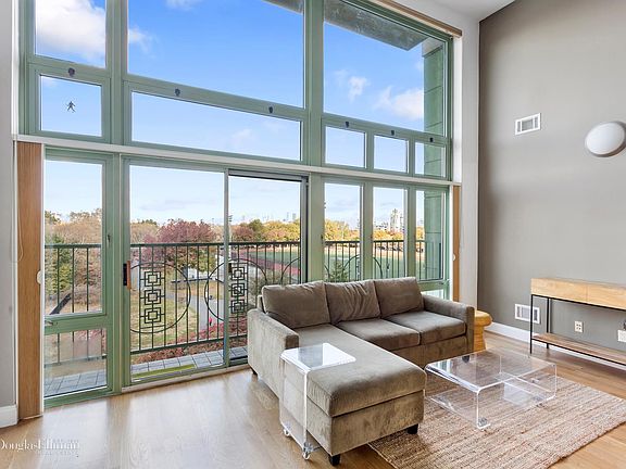 2nd image of 610 Union Ave #4C