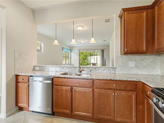 5th image of 229 Almeria Way
