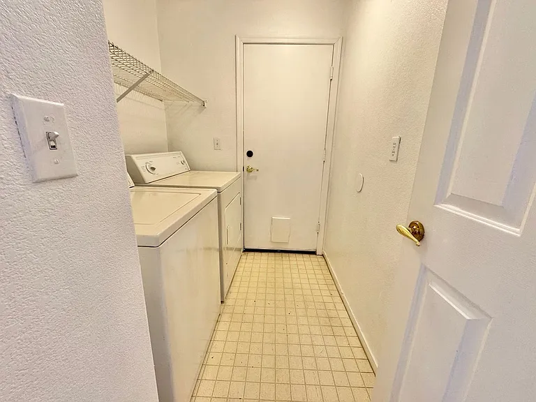 1396 Dragon Rock Dr — Photo 14