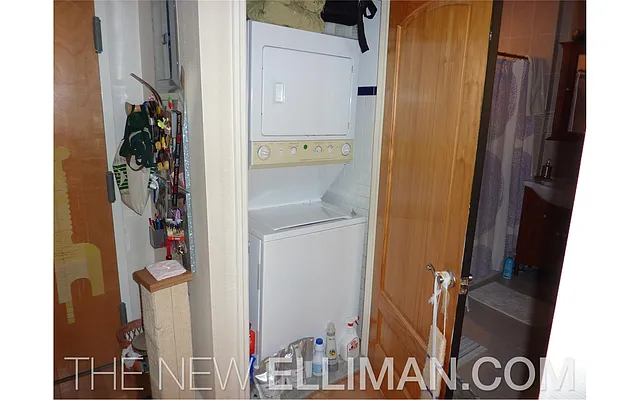 Rented by Douglas Elliman | media 27