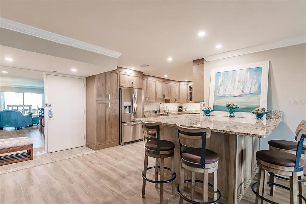 2 bed, 11.0 bath, 1163 sqft, $7,000 — Photo 3