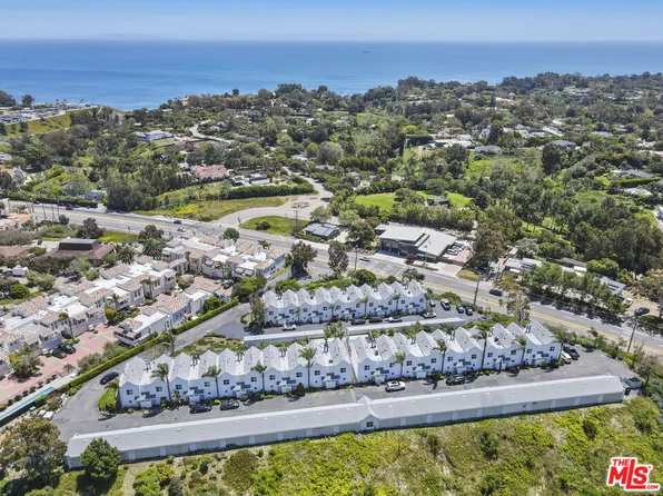 28711 Pacific Coast Hwy APT 29, Malibu, CA 90265