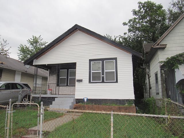1st image of 4631 S Benton Ave