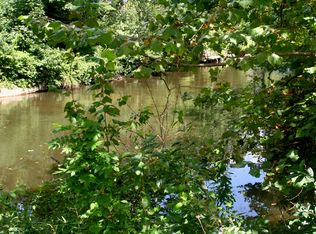 1900 Lakeshore Drive, Cuba, MO 65453