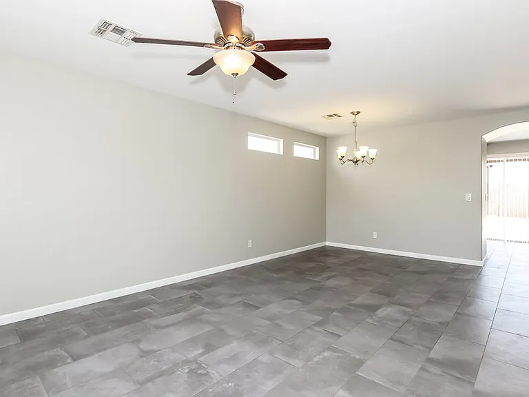 12417 W Larkspur Rd — Photo 3