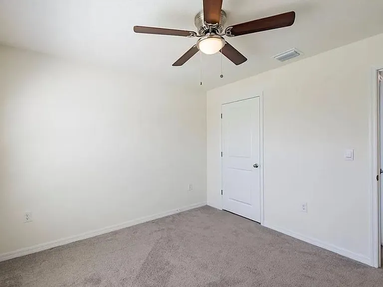 16709 Parker River St — Photo 11