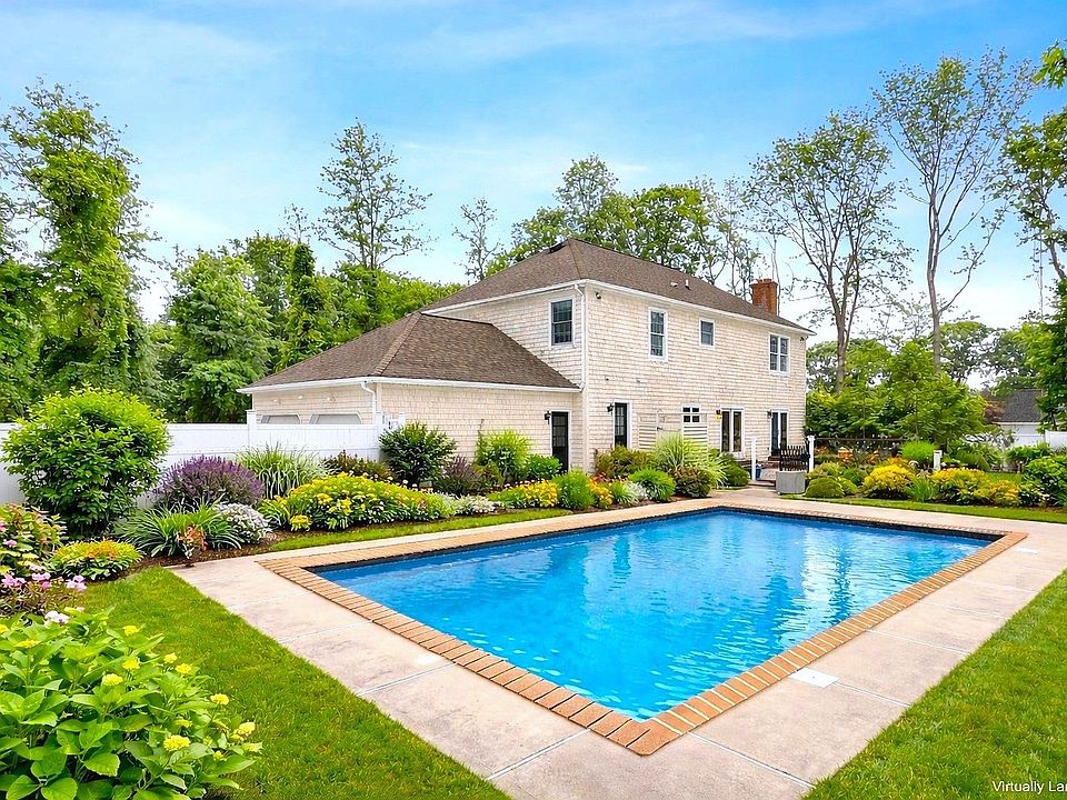 1st image of 4476 Noyac Rd