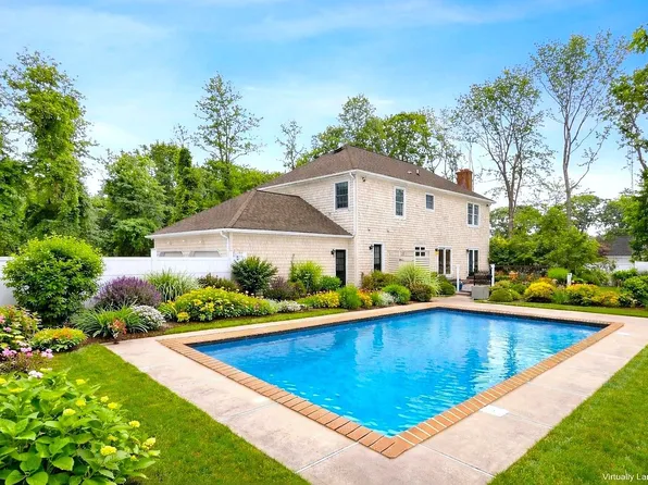 4476 Noyac Rd, Sag Harbor, NY 11963