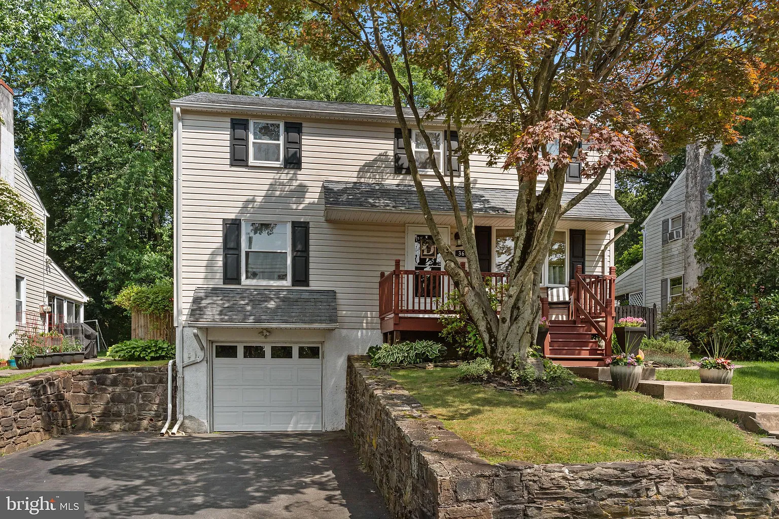364 Lancaster Ave photo 1