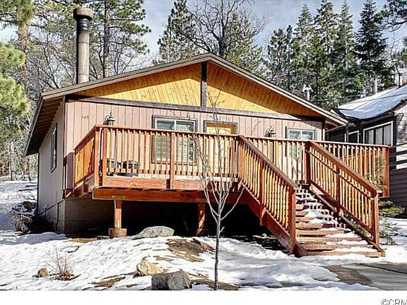 3rd image of 843 Highland Ln