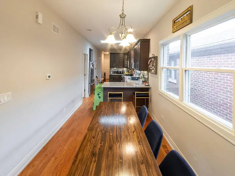 1110 N Christiana Ave — Photo 1