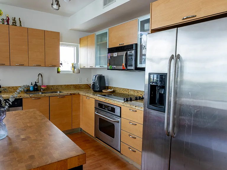 3180 Coral Way #1205 — Photo 4
