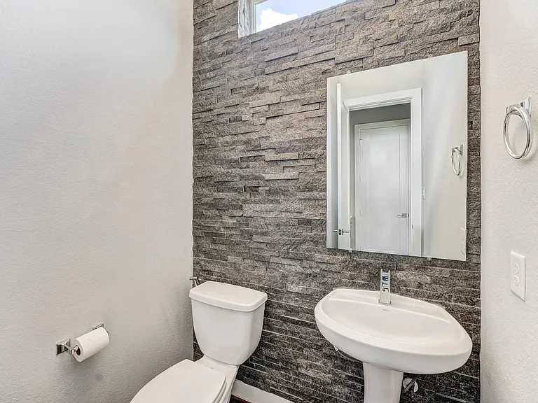 8409 Hempstead Rd #A — Photo 22
