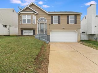 3153 Five Oaks Dr, Arnold, MO 63010