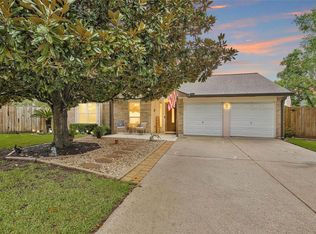315 Thistlewood Ct, League City, TX 77573
