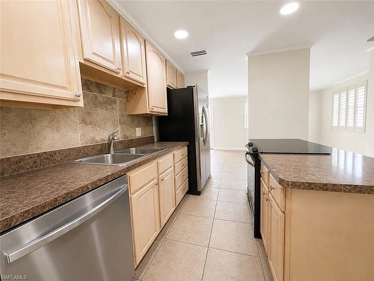 4938 West Blvd #9 — Photo 3