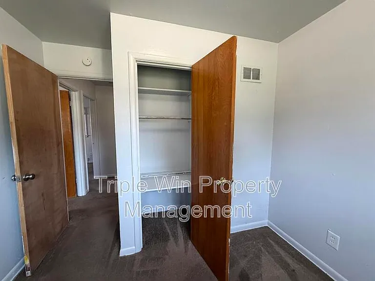 1695 Crowder Dr — Photo 11